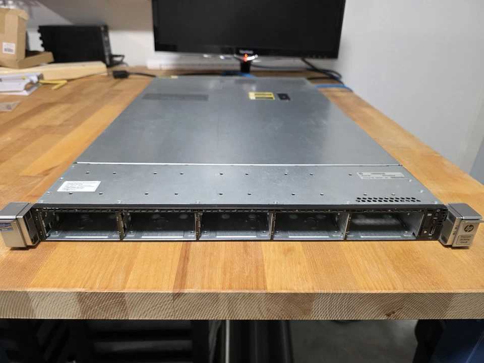 HP ProLiant DL360 Gen8 Server 10sff  2x Xeon 2667v2 3.3GHz 64GB Ram No HDD/OS - Image 1 of 4