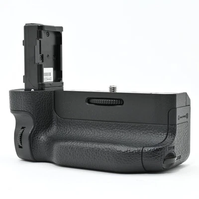 Sony VG-C2EM Vertical Battery Grip for Alpha A7II A7RII Excellent Condition - Image 1 of 4