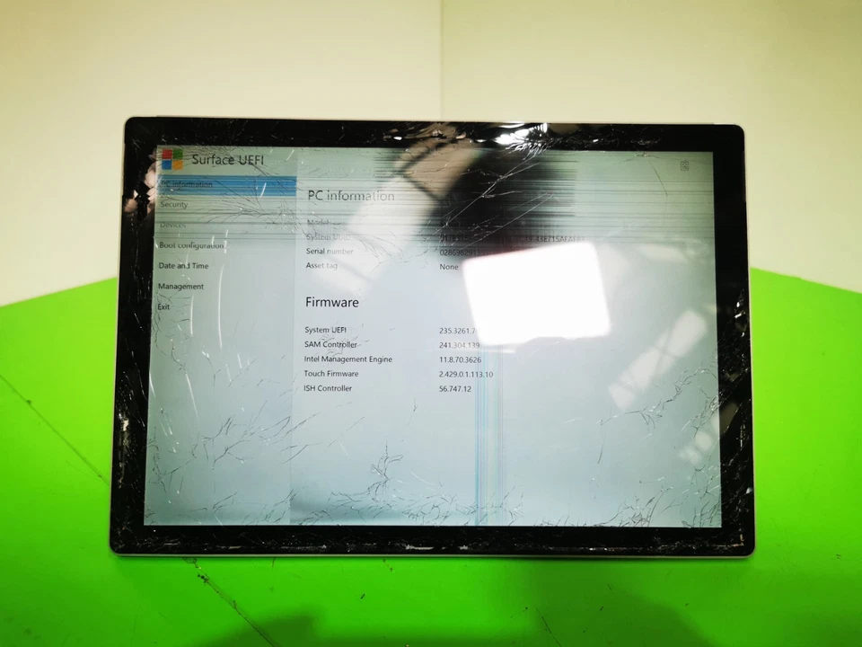 Microsoft Surface Pro (5th Gen) 12" -  8th Gen i5/8GB RAM/128GB SSD - SMASHED - Image 1 of 4
