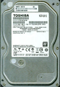 DT01ACA100, AAA AB10/750 TOSHIBA SATA 1TB NOV 2012 - Foto 1 di 1