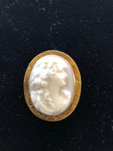 Victorian 14kt Angel Skin Coral Cameo