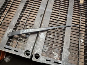 Honda Jazz MK2 2010 (08-15) O/S Driver Right Side Wiper Arm - Picture 1 of 11