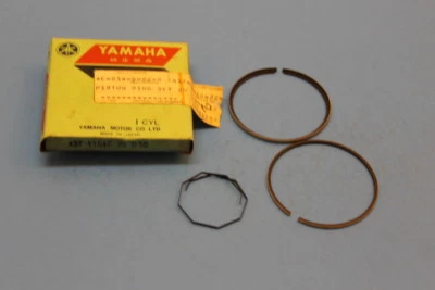 NOS YAMAHA DT100 DT 100 ANILLOS DE PISTÓN .50 O/S PIEZA # 437-11610-20-00 Foto 1 de 4