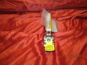 SHARPE 53036 W010 3-PIECE BALL VALVE W/ MOUNTING PAD SOCKET WELD 316 SS BODY New - Picture 1 of 5
