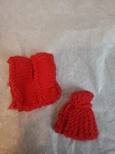 Vintage Hand Knitted Barbie Vest & Hat Red - Picture 1 of 5