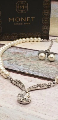 Sim de diseñador Monet. Conjunto de collar y pendientes de perlas y diamantes de imitación novia dama de honor Foto 1 de 4