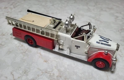 ERTL 1955 Ward La France Fire Truck Bank BALTIMORE B643 Die Cast 1/30 Scale Mint - Image 1 of 4