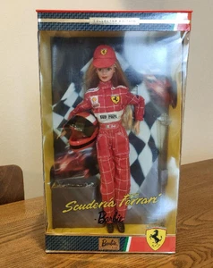 Barbie Mattel Scuderia Ferrari Muñeca Barbie Coleccionable Sin Abrir - Imagen 1 de 8