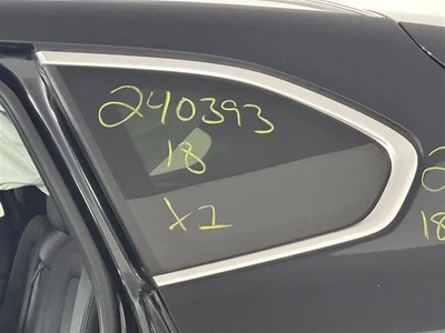 Cuarto de vidrio para conductor sin brillo negro envolvente para BMW X1 2657450 16-22 Foto 1 de 4