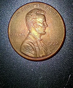 Close AM Lincoln Penny 1992 D - Picture 1 of 2