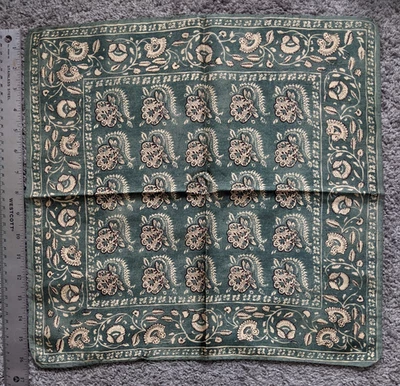 POLO Ralph Lauren ITALIA SEDA BOLSILLO CUADRADO 18" PAÑUELO VERDE FLORAL IMPERFECTOS Foto 1 de 2