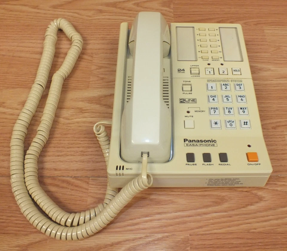 Sistema telefónico vintage Panasonic (KX-T3130) 2 líneas con cable **LEER**  Foto 1 de 4