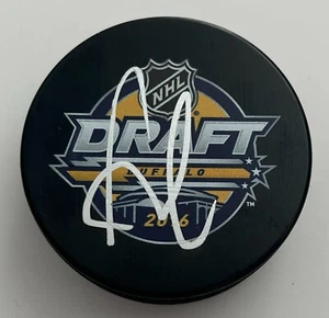 AUSTON MATTHEWS MAPLE LEAFS SIGNED 2016 NHL DRAFT PUCK w/EXACT PROOF BECKETT COA - Picture 1 of 4