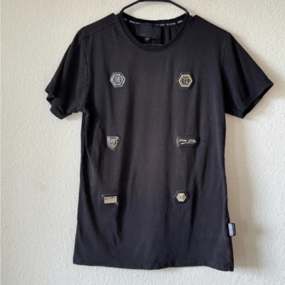 Philipp Plein Homme Camiseta Negra con Detalles de Parche Metálico Talla L Foto 1 de 4