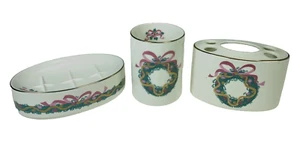 3 Porcelain Ceramic Holiday Wreath Bathroom Set Soap Toothbrush Hold Cup Vtg - Picture 1 of 6