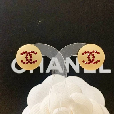 Auténticos pendientes Chanel 00A Coco Mark piedra roja oro redondo - Imagen 1 de 4