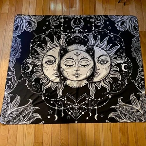 Celestial Sun & Moon Tapestry Wall Decor Tablecloth Black & White 58"X50" - Picture 1 of 3