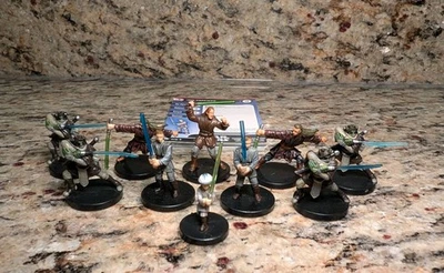 WOTC Star Wars Miniatures - Juego Ejército Orden Jedi Era República - 10 figuras con tarjeta Foto 1 de 2