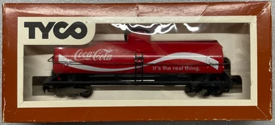 TYCO HO #315L - 40' ft. Tank Car - Coca-Cola - Image 1 of 4