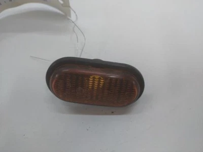 Ripetitore lampeggiante anteriore destro (Luci) RENAULT KANGOO 1 PHASE 1 - Immagine 1 di 2