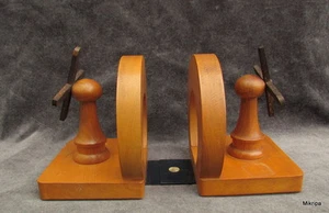 paar Art Deco Holländische Holz Buchstützen Windmühlen Form Book ends - Picture 1 of 1
