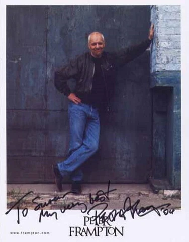 Peter Frampton - Singer - Signed Photo - COA (15033) Cover