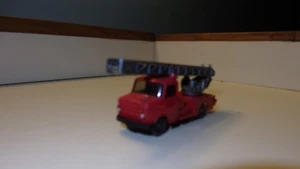 WIKING 1/87 Ho - Diecast With Scale Firefighters of Fire - Picture 1 of 2