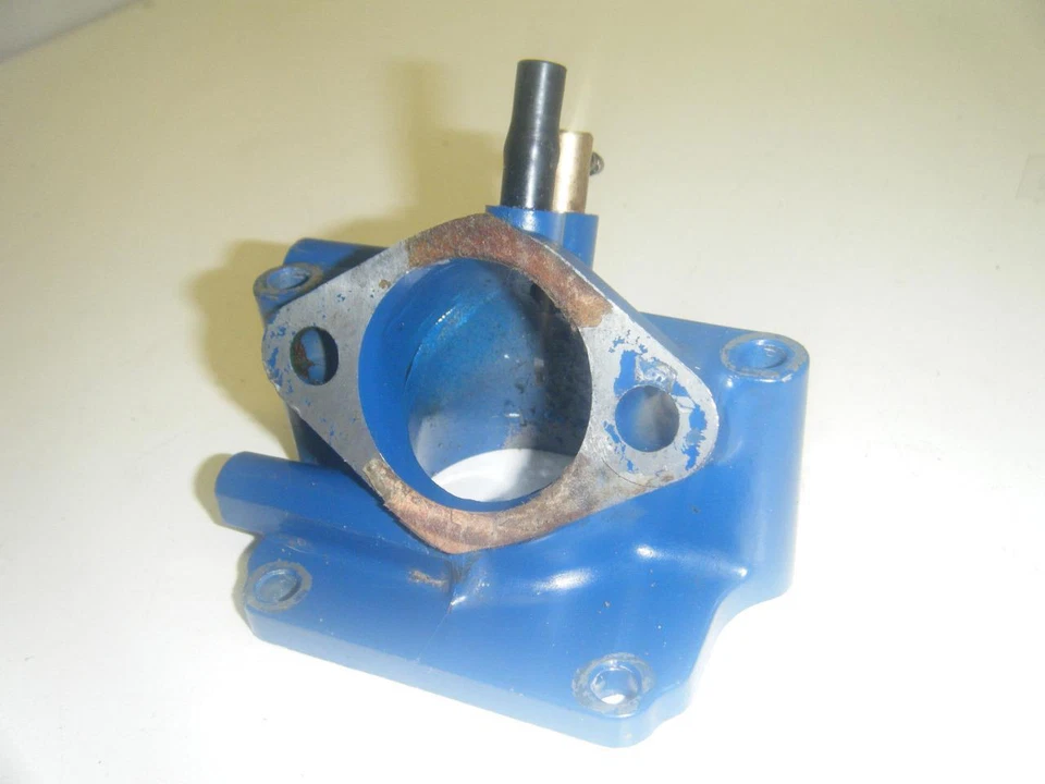 92 93 POLARIS SL 650 750 CYLINDER CARB HOLDER FLANGE INLET PIPE INTAKE MANIFOLD - Image 1 of 1