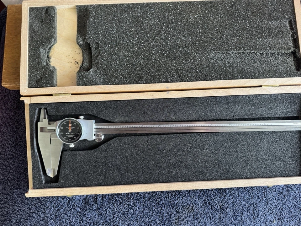 Pinza de esfera Tesa marrón y afilada de 12 pulgadas Foto 1 de 1