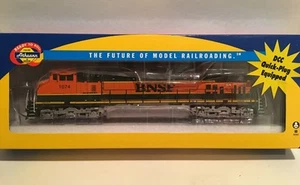 HO Athearn 77935 BNSF Burlington Northern Santa Fe Dash 9-44CW Locomotive #1074 - Picture 1 of 9
