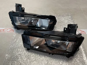 VW TOURAN 5TA NEBELSCHEINWERFER L+R 1046.001 L  +  1046.002 R  ORIGINAL ZKW NEU - Picture 1 of 24