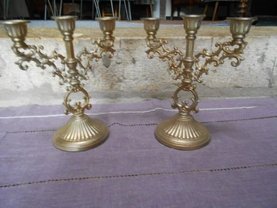 Paire de Bougeoirs Candélabres Anciens en Laiton - Photo 1/4