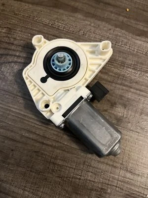 AUDI Q5 2018-2023 MOTOR REGULADOR VENTANA LADO CONDUCTOR TRASERO IZQUIERDO OEM 80A959812 Foto 1 de 3