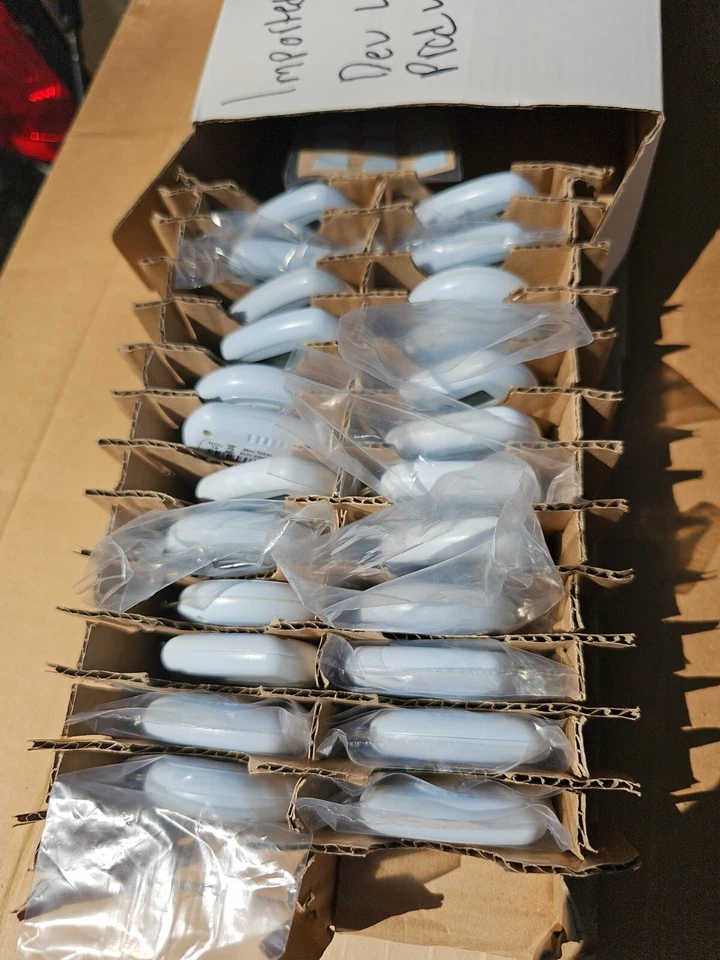 LLAVERO CONTRASEÑA OCULTO "MINI TOKEN" - 24CT Algunos Nuevos Algunos Usados Todos Funcionan Foto 1 de 3