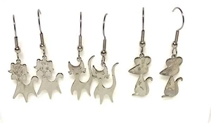 CAPRICHOSO - 3 pares de pendientes colgantes detallados tono plata - pendientes perro, gato ratón - Imagen 1 de 6