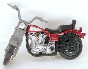 Yatming Red V-Twin Cylinder Bagger Motorcycle #1335 - About 1:26 Scale - Picture 1 of 2