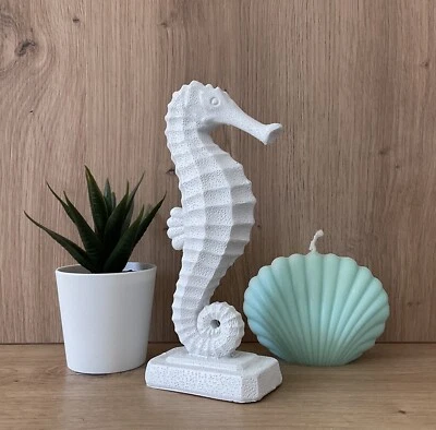 Deko Aufsteller Figur Statue Seepferdchen Kunststein Weiß Maritim Meer Strand  - Bild 1 von 3