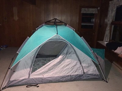 Tienda de campaña pequeña emergente para 2 personas Foto 1 de 4