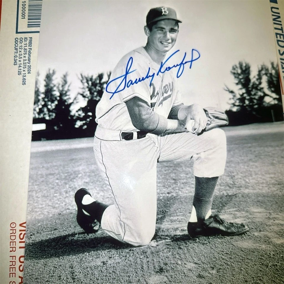 Sandy Koufax Signed Vintage Photo Brooklyn Dodgers Original Baseball - Image 1 of 2