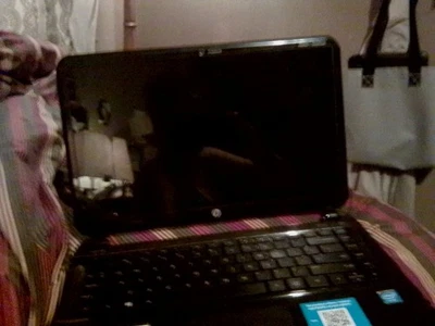 HP PAVILION  TouchSmart 14 TS SleekBook Model: 14-b109wm Windows 8 Factory Reset - Image 1 of 3