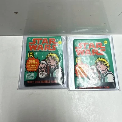 2 запечатанных восковых упаковки 1977 Topps Star Wars 4-я серия - Изображение 1 из 4