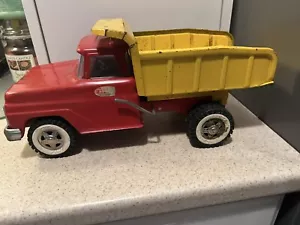 Dumper Tonka vintage anni 60 acciaio pressato rosso e giallo 14" - Foto 1 di 7