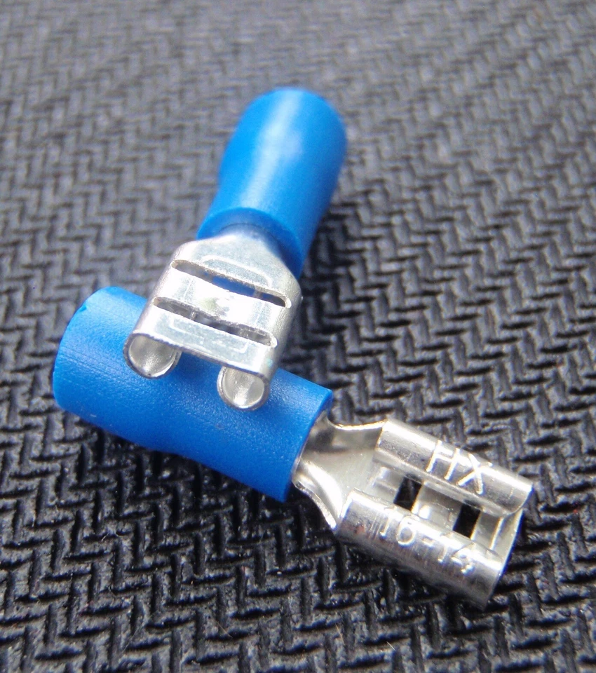 UN BRAND 50 PACK -- 16-14 awg Female Spade Connector .187" Crimp connector