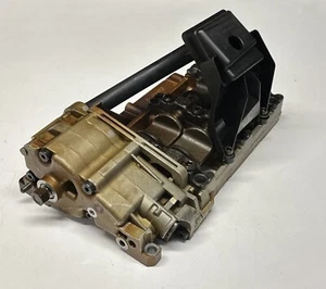 BMW E81 E87 E88 E90 E91 E92 E93 E46 E60 X1 Z4 Ölpumpe Ausgleichswellen 7 594 471 - Bild 1 von 13