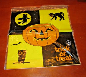 Vintage Halloween Trick or Treat Bag ESSO OIL, PLASTIC, FEED THE KITTY, TIGER - Picture 1 of 2