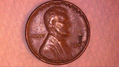 1948 Lincoln cent Partially retained (De) Lamination error (obv) - Image 1 of 4