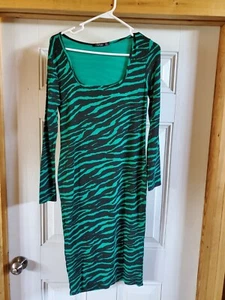 Boohoo bodycon stretchy midi dress green leopard animal print size 8 US 12UK - Picture 1 of 3