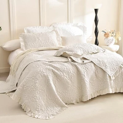  Wheat Oversized King Bedspreads Oversized Cali King(128x120) Wheat Petal - Image 1 of 4