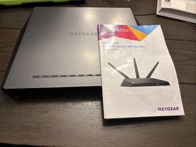 NETGEAR Nighthawk AC1900 Smart WiFi Router (‎R7000-100NAS) - Image 1 of 3