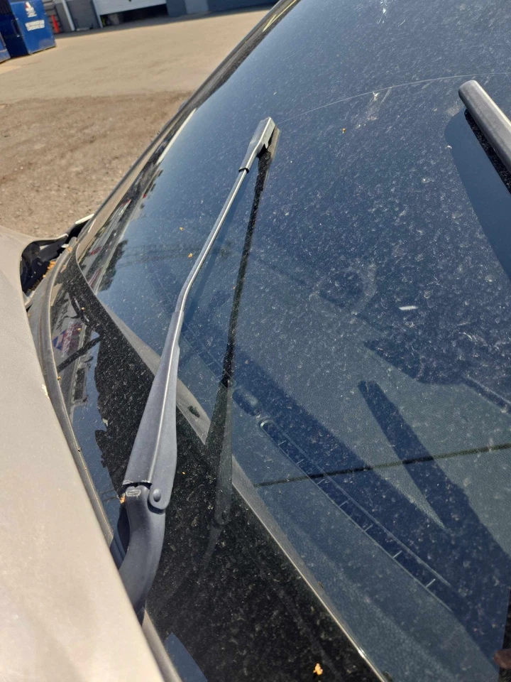 Brazo limpiaparabrisas bmw 128i 08 09 10 11 12 13 Foto 1 de 1